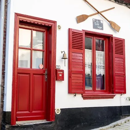 Сasa de vacaciones Les Volets Rouges Maison De Pecheur Avec Exterieur