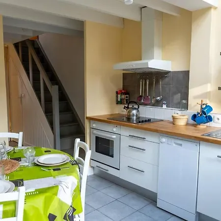 Les Volets Rouges Maison De Pecheur Avec Exterieur Сasa de vacaciones